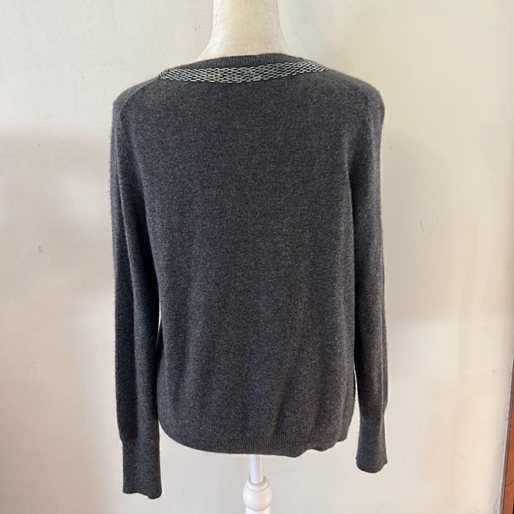 Bloomingdale’s gray cashmere beaded long sleeve cardigan Size M - Picture 7 of 10